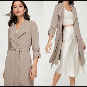 Babaton flowy trench coat